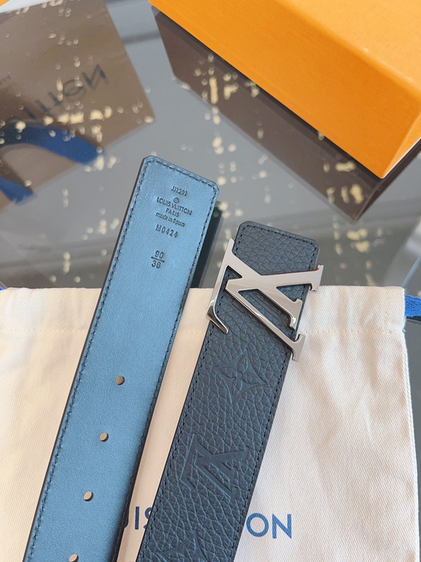 ルイヴィトンベルト背面デザイン